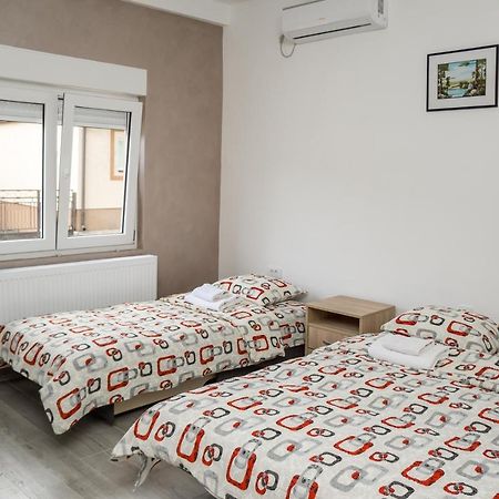 City Apartment Bb Баина Баща Екстериор снимка