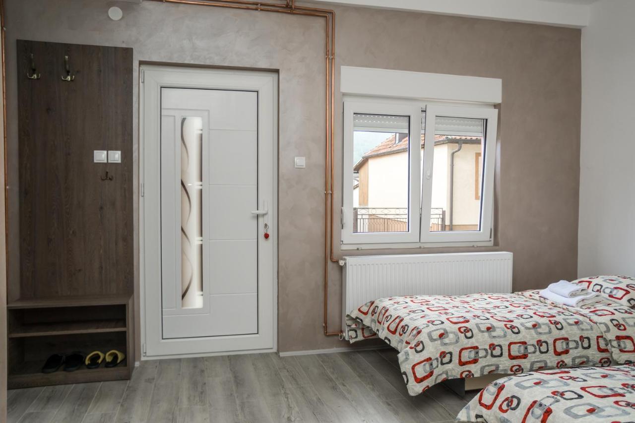 City Apartment Bb Баина Баща Екстериор снимка