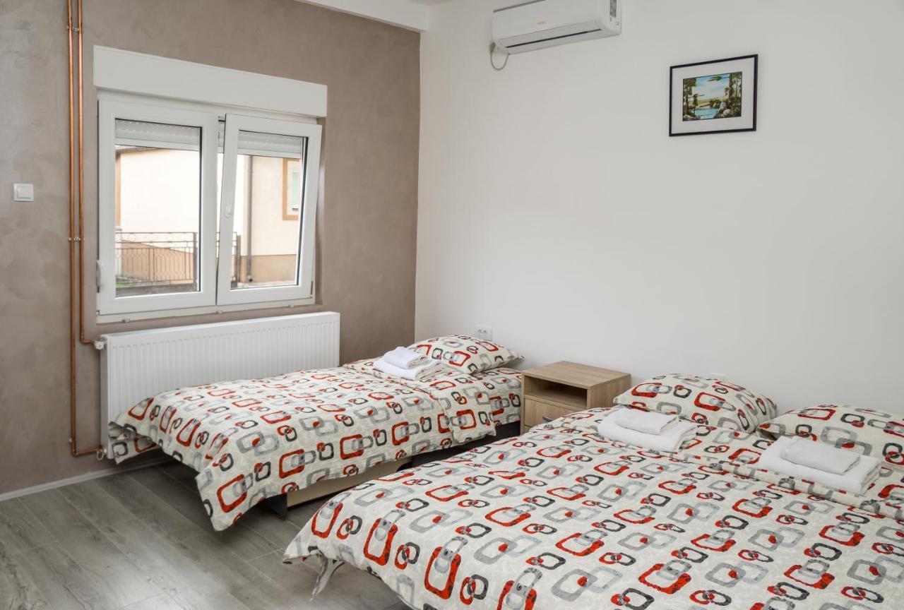 City Apartment Bb Баина Баща Екстериор снимка
